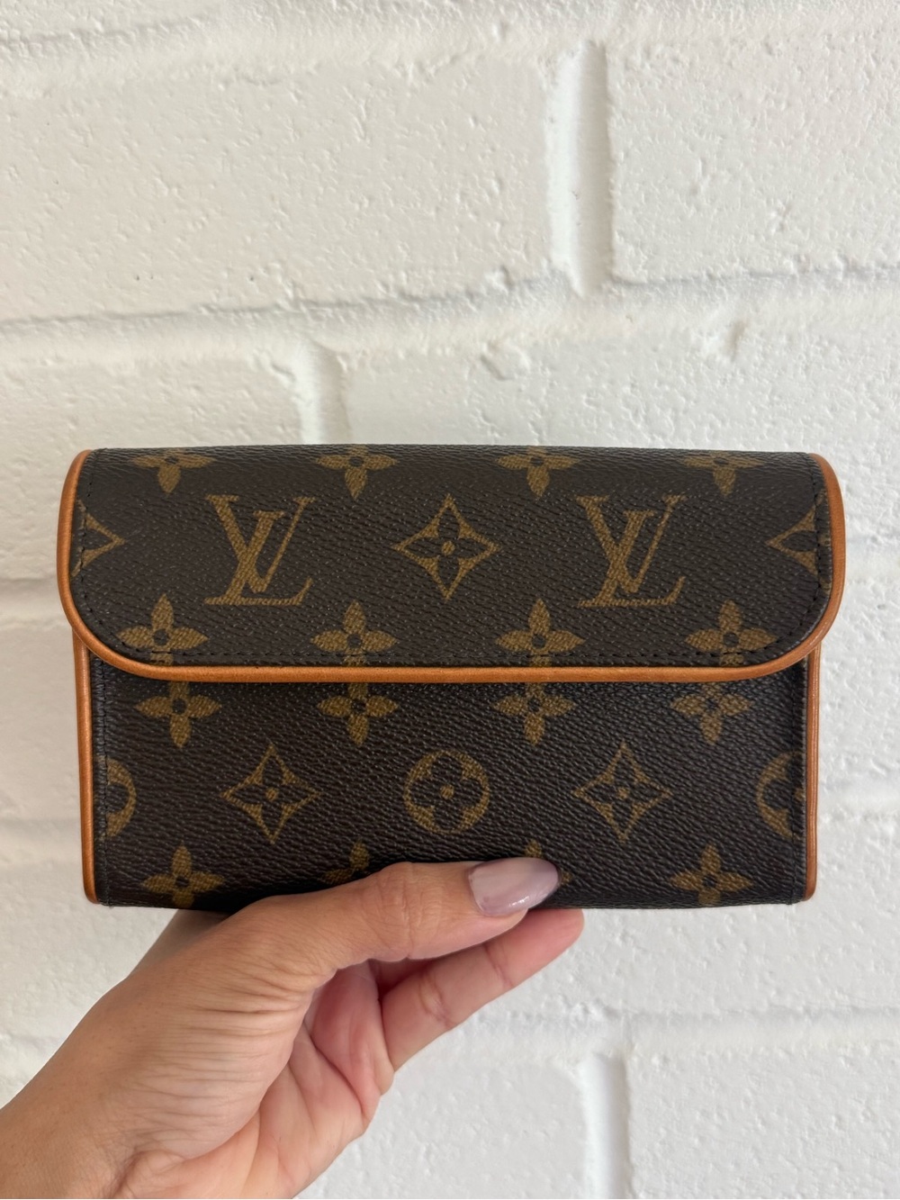 Louis Vuitton Monogram Pochette Florentine Belt Waist Bag Crossbody size Small